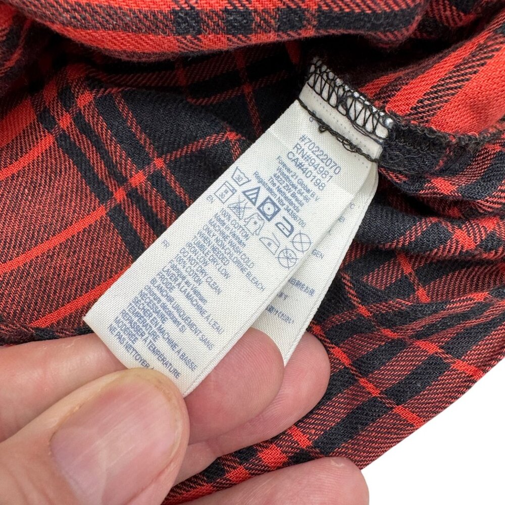 I Love H81 Women's Red Plaid Button Down LS Shirt, Size L - Picture 6 of 6